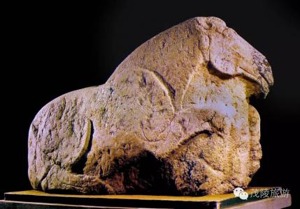 馆长说 （四）古拙之美，中国大型石雕的鼻祖
